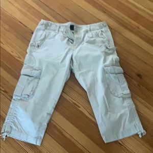 Gap khaki capris size 10